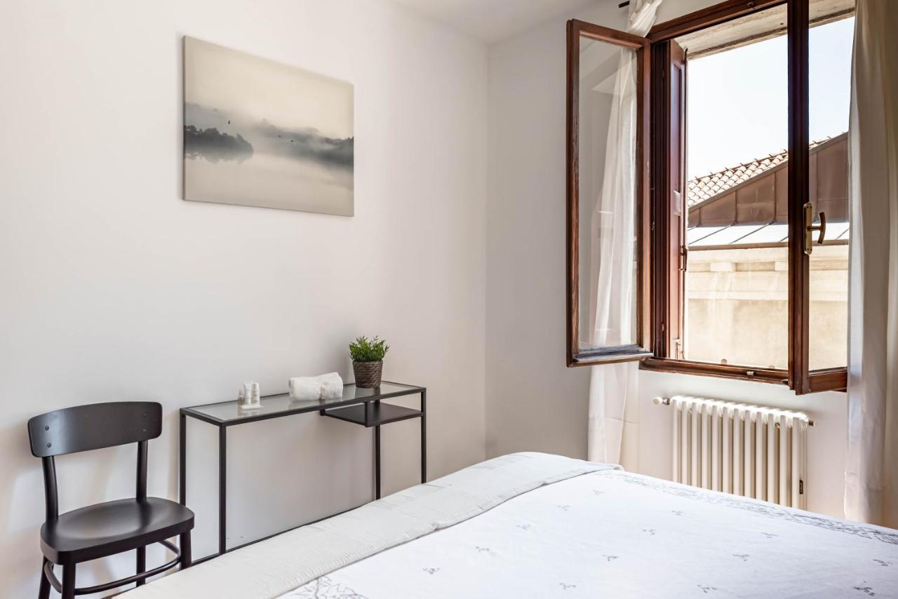 Ferienwohnung Venezia-San Marco View On Luxury Shopping Street Exterior foto